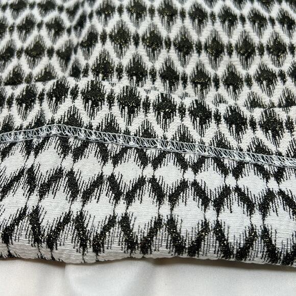 Loft Women's Black & White Print Zipper Back Skirt Size 8 - Picture 11 of 11